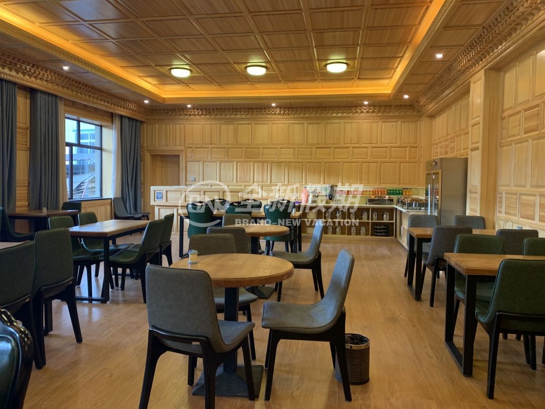 若尔盖郎木寺大酒店