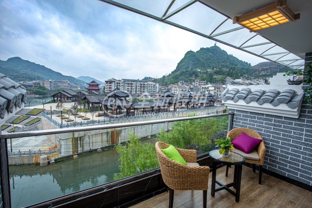 镇远花之园河景酒店