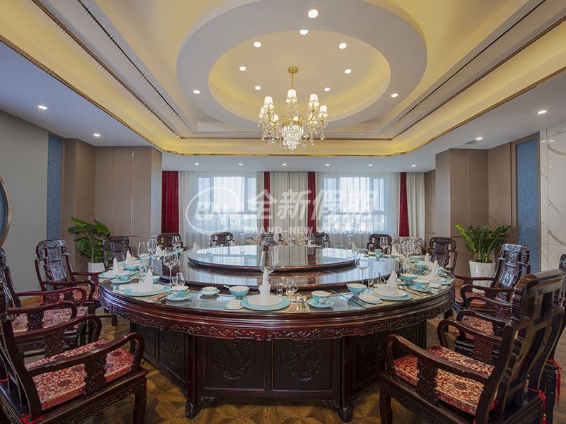 维也纳国际酒店（库尔勒麒麟桥店）